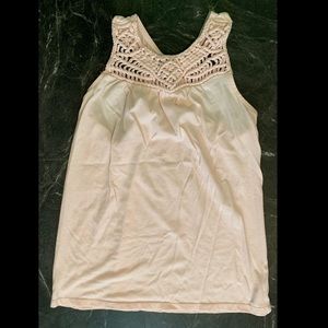 Knotted light pink tank